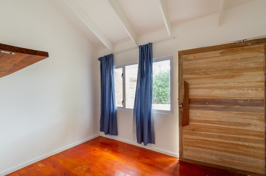 7 Bedroom Property for Sale in Kingfisher Creek Western Cape